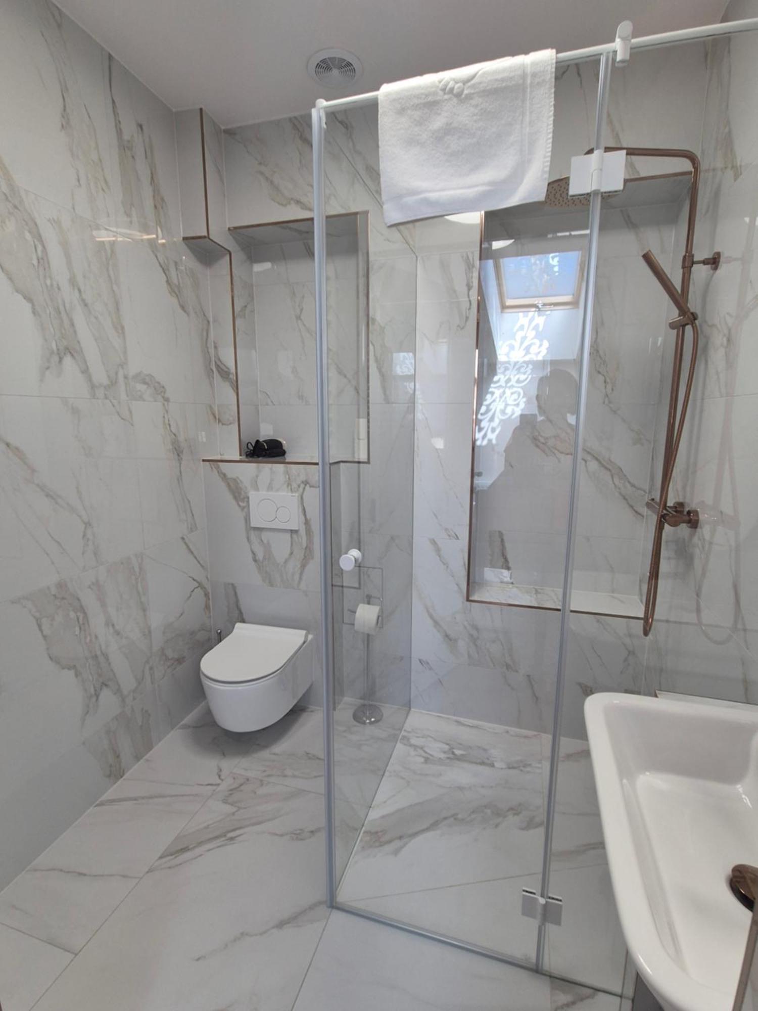 Aparthotel Miodowa 25 Краков Экстерьер фото